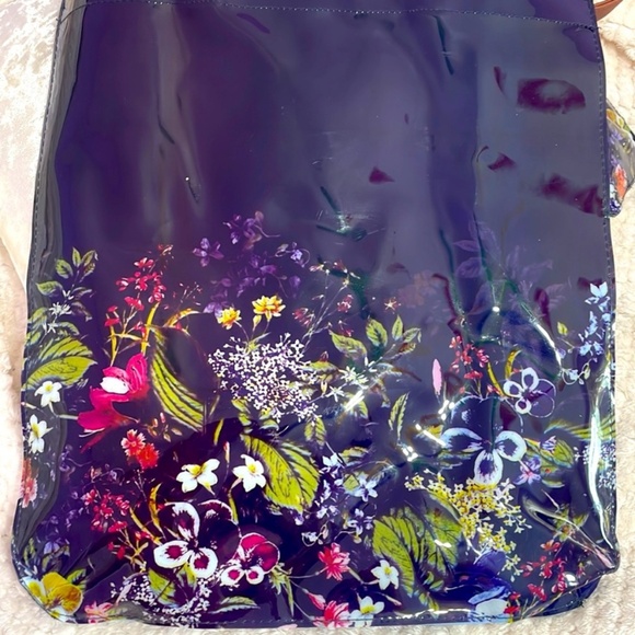 Floral PVC Tote Set - Picture 2 of 3